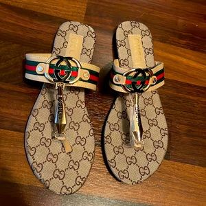 Gucci flip flops